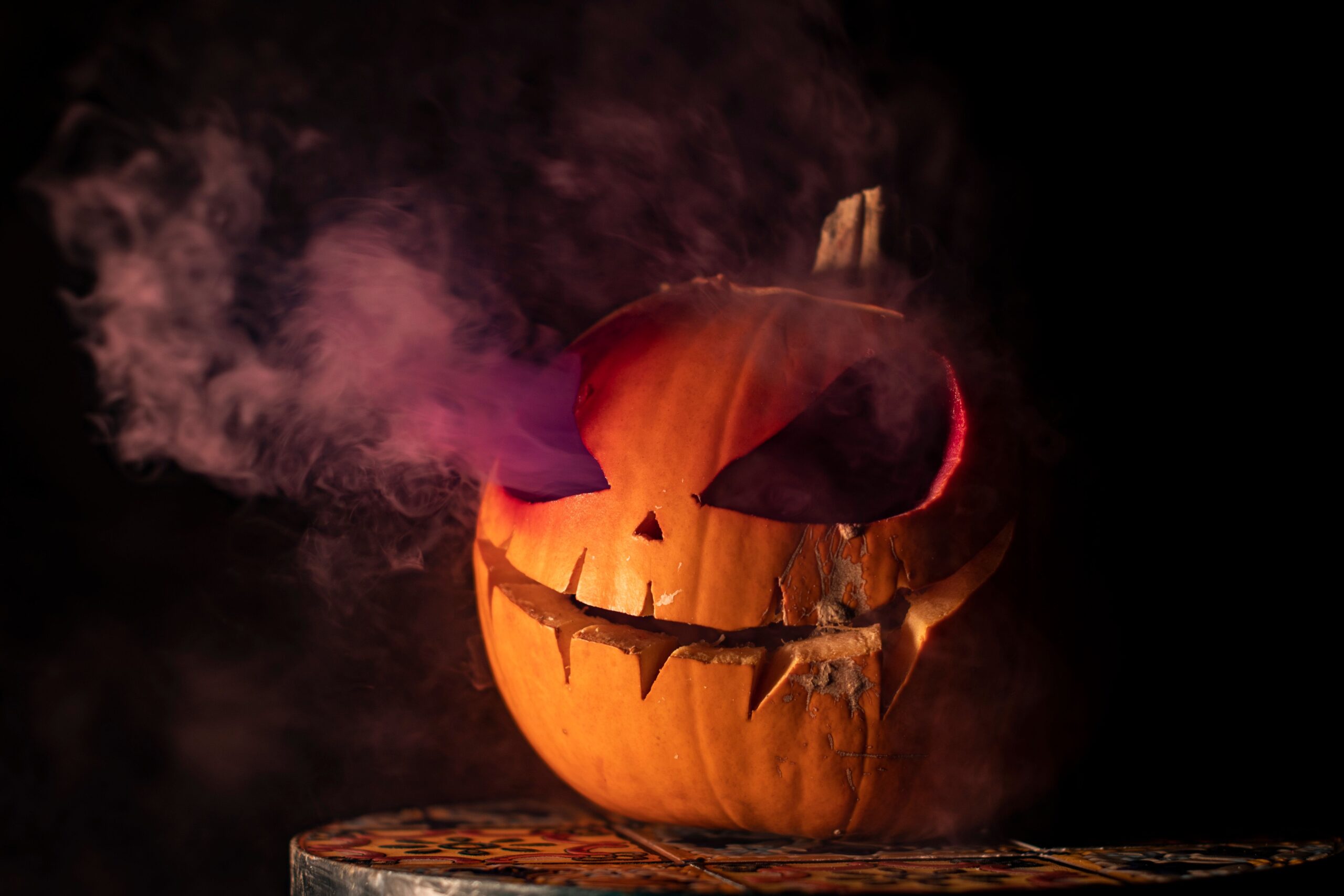 Expert Fuse Safety Tips for Fall Festivals and Halloween Displays